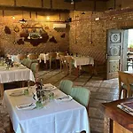 Hani I Taulant Shahinit فندق مبيت وإفطار 3*
