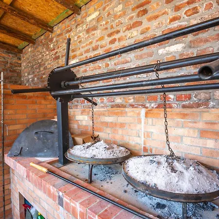 Panzió Hani I Taulant Shahinit Gramsh