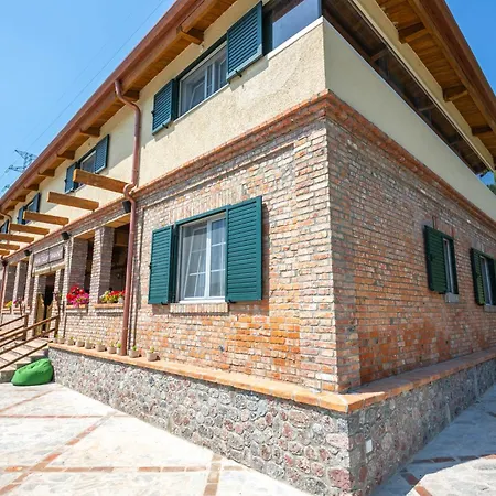 Hani I Taulant Shahinit Bed & Breakfast *