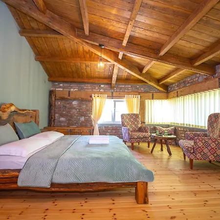 Bed & Breakfast Hani I Taulant Shahinit *