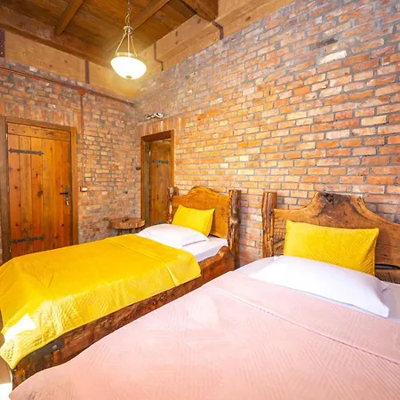 Panzió Hani I Taulant Shahinit Gramsh